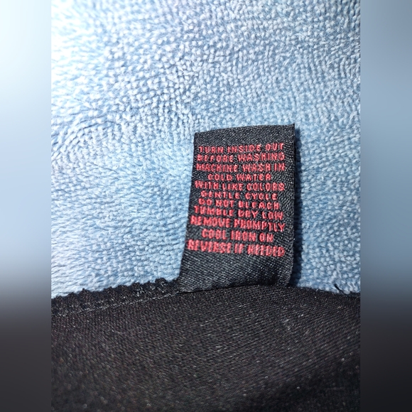 Sapphire Red - Black Pencil Skirt size M, Gold Chain Detailing - Picture 9 of 9